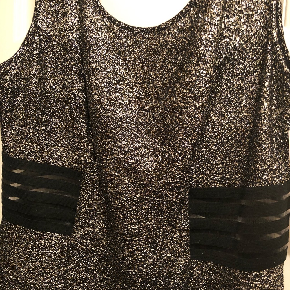 Dress - Picture 3 of 7